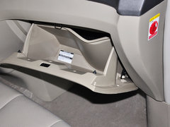 2013款 2.4L 手动 尊贵型 7座