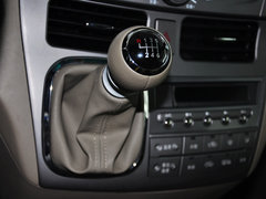 2013款 2.4L 手动 尊贵型 7座