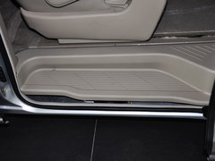 比亚迪M6 2013款 2.4L 手动 尊贵型 7座
