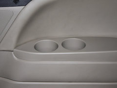 2013款 2.4L 手动 尊贵型 7座
