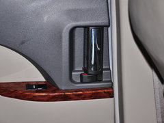 2013款 2.4L 手动 尊贵型 7座