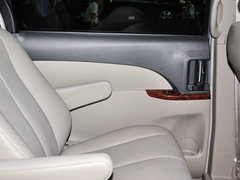 2013款 2.4L 手动 尊贵型 7座