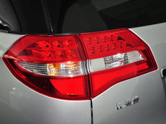 2013款 2.4L 手动 尊贵型 7座