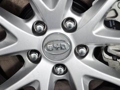 2013款 2.4L 手动 尊贵型 7座