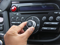 2013款 1.3L 基本型