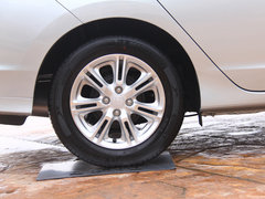 2013款 1.3L 基本型