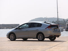 2013款 1.3L 基本型