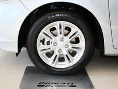 2013款 1.3L 基本型