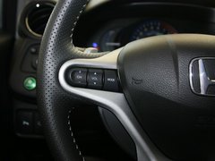 2013款 1.3L 基本型