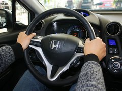 2013款 1.3L 基本型