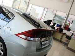 2013款 1.3L 基本型