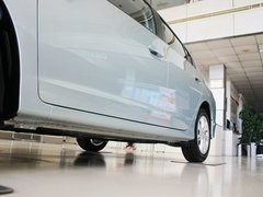 2013款 1.3L 基本型