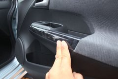 2013款 1.3L 基本型