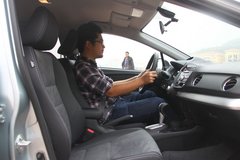 2013款 1.3L 基本型