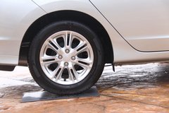 2013款 1.3L 基本型