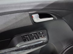2013款 1.3L 基本型