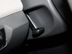 2013款 1.6L SL 自动 天地版