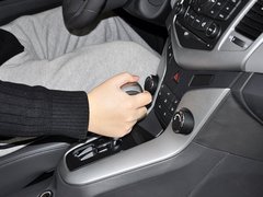2013款 1.6L SL 自动 天地版