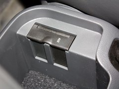 2013款 1.6L SL 自动 天地版