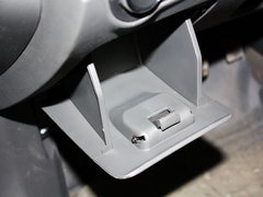 2013款 1.6L SL 自动 天地版