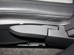 2013款 1.6L SL 自动 天地版