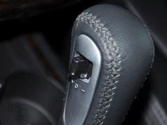 荣威W5 2013款 1.8T 自动 4WD 豪域版 5座