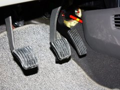 2013款 1.4L 手动 三厢 幸福版II