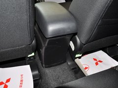 2013款 2.0 手动 两驱舒适版 5座