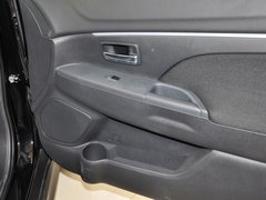2013款 2.0 手动 两驱舒适版 5座