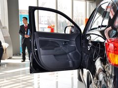 2013款 2.0 手动 两驱舒适版 5座