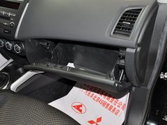 2013款 2.0 手动 两驱舒适版 5座