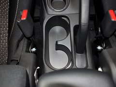 2013款 2.0 手动 两驱舒适版 5座