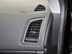 2013款 2.0 手动 两驱舒适版 5座