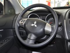 2013款 2.0 手动 两驱舒适版 5座