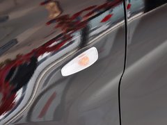 2013款 2.0 手动 两驱舒适版 5座