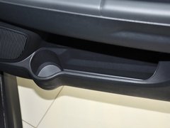 2013款 2.0 手动 两驱舒适版 5座