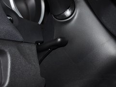 2013款 2.0 手动 两驱舒适版 5座