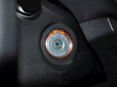 2013款 2.0 手动 两驱舒适版 5座