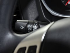 2013款 2.0 手动 两驱舒适版 5座