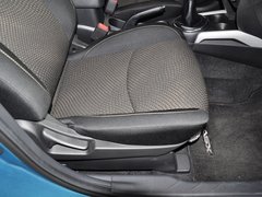 2013款 2.0 手动 两驱舒适版 5座