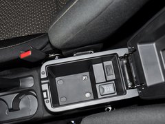 新劲炫 2013款 2.0 手动 两驱舒适版 5座