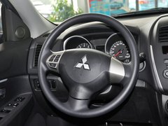 2013款 2.0 手动 两驱舒适版 5座