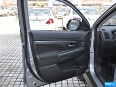 2013款 2.0 手动 两驱舒适版 5座
