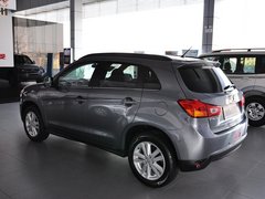 2013款 2.0 CVT 四驱尊贵版 5座