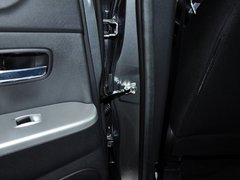 2013款 2.0 CVT 四驱尊贵版 5座