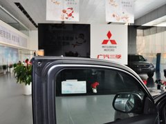 2013款 2.0 CVT 四驱尊贵版 5座