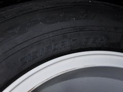 2013款 2.0 CVT 四驱尊贵版 5座