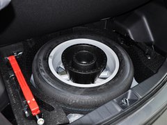 2013款 2.0 CVT 四驱尊贵版 5座