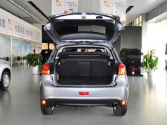 2013款 2.0 CVT 四驱尊贵版 5座