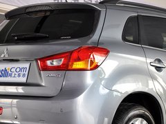 2013款 2.0 CVT 四驱尊贵版 5座